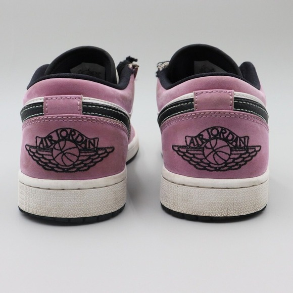 Air Jordan 1 Low SE Men's Size 9.5 Light Purple Violet, Black CK3022-503 - Picture 8 of 10